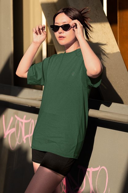 Bottle Green Haven: Women’s Oversized T-Shirt