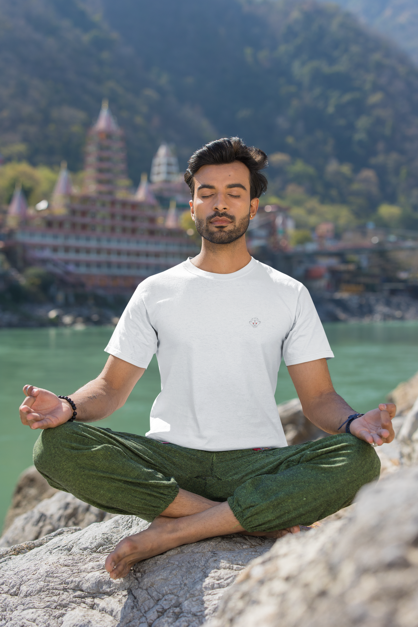 Pure Elegance: Men's White Plain T-Shirt